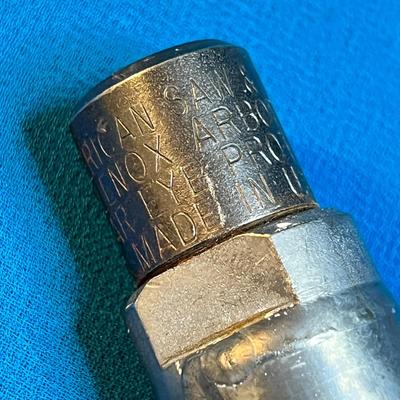 1" LENOX GOOD QUALITY HOLE SAW ATTACHMENT