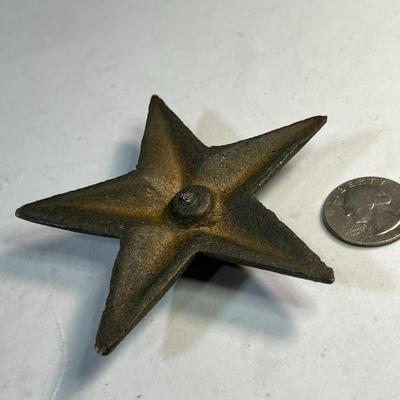 CAST IRON 5-POINT STAR MEDALLION