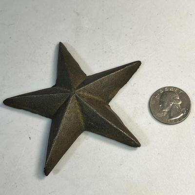 CAST IRON 5-POINT STAR MEDALLION