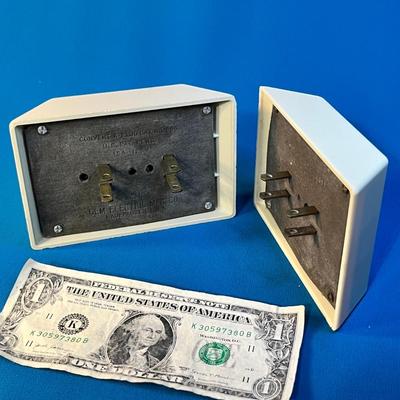 PAIR OF 6 OUTLET POWER BOXES-  TURNS TWO PLUGS INTO SIX!