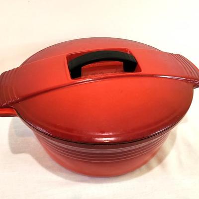 Lot #96  Le Creuset Futura No. 29 Pot