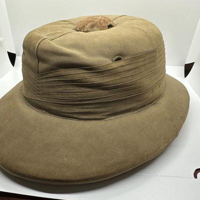 WW2 Royal Engineers Officers Pith Helmet