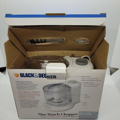  Black & Decker One-Touch Chopper HC21K Mini Food Processor NEW