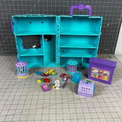 Littlest Pet Shop w/Accessories