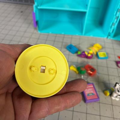 Littlest Pet Shop w/Accessories