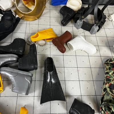 Vintage 12" GI Joe Lot, Figures Equipment, Clothing