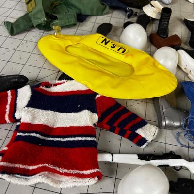 Vintage 12" GI Joe Lot, Figures Equipment, Clothing