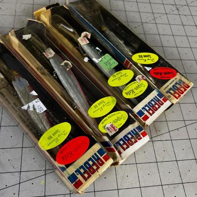 4- Vintage REBEL Spoon Bill Lures grouping D 