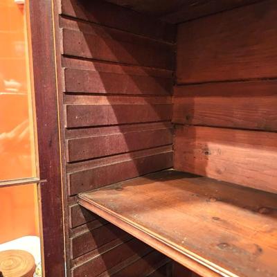 Lot #110 Beautiful Antique Mahogany Bookcase/Secretary, working key, breaks down for moving