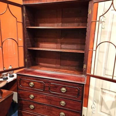 Lot #110 Beautiful Antique Mahogany Bookcase/Secretary, working key, breaks down for moving