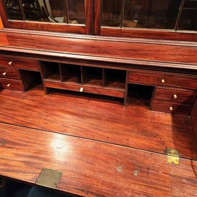 Lot #110 Beautiful Antique Mahogany Bookcase/Secretary, working key, breaks down for moving