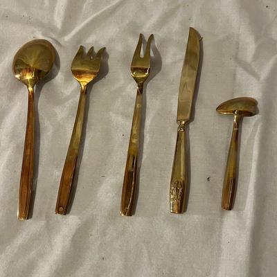 Brass Nickel Flatware for Eight (BS-MK)