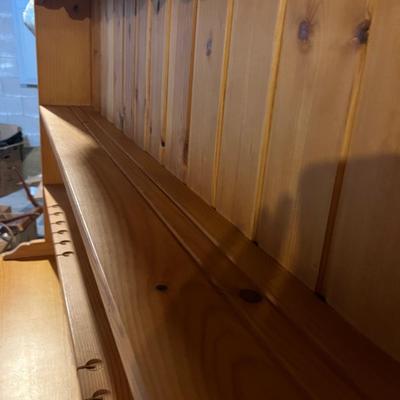 Distressed Two Piece Sideboard Hutch (BS-MK)