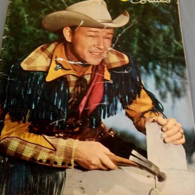 LOT 210 OLD ROY ROGERS COMIC BOOK