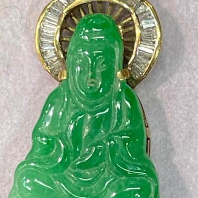 14 karat Gold Buddha pendant with jade and diamonds. 7.1 grams in gold