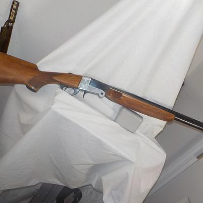 " Companion single shot SKEET 12 ga. Magnum shot gun, made in Italy.  Est.. $175 to $250.