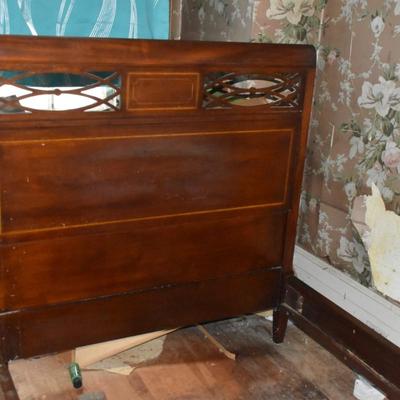 Antique Twin Bed (Pair)