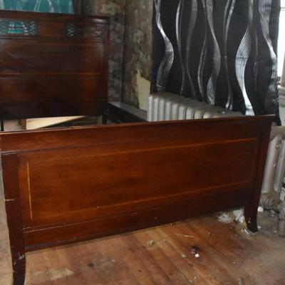 Antique Twin Bed (Pair)