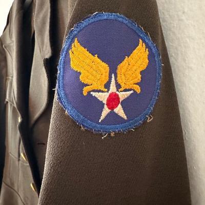 Original Named WWII Army Air Corp Officers Uniform Jacket w/ Patches