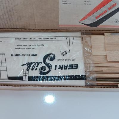 Top Flite Models Flite Streak Combat or Stunt Trainer Model airplane