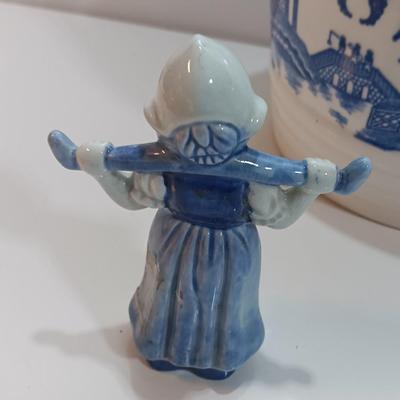 Japan marked Bowl / planter with Dutch girl figure and Delft blue house