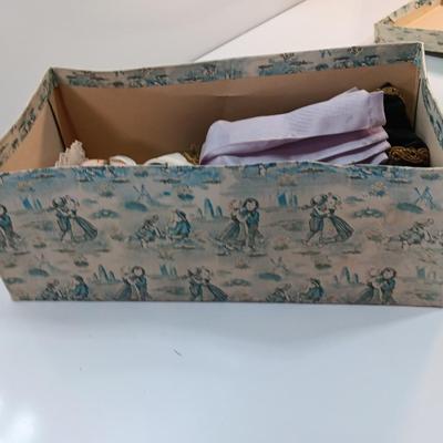 Poupees Cadette NICE Made in France Nunn doll original Box - with original tag