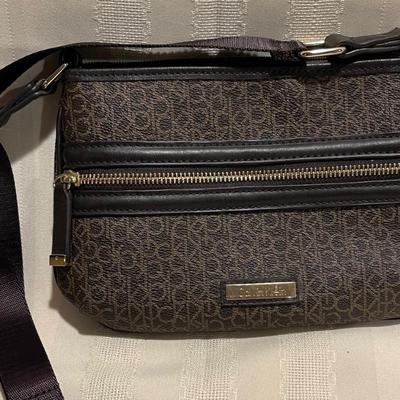 Calvin Klein Crossbody purse