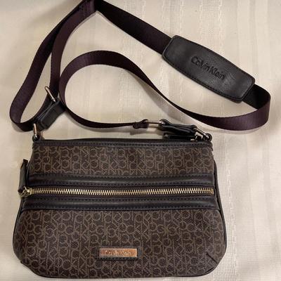 Calvin Klein Crossbody purse