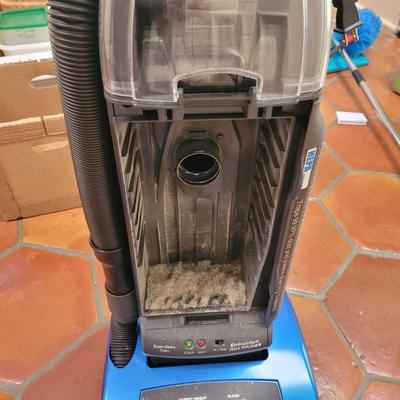 Hoover Windtunnel Vacuum (L-CE)