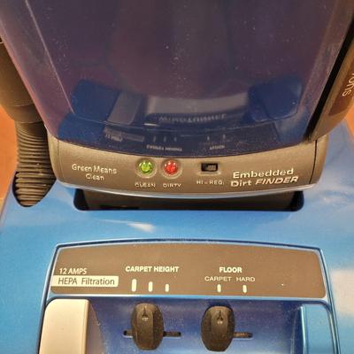 Hoover Windtunnel Vacuum (L-CE)
