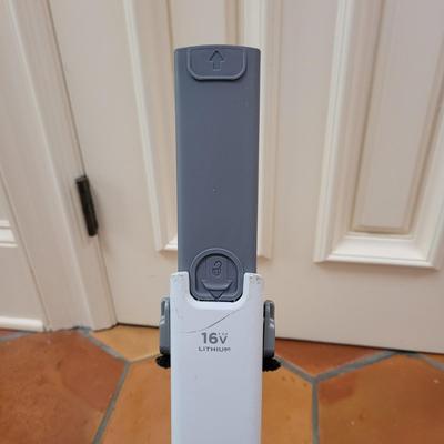 Black and Decker Dustbuster (L-CE)