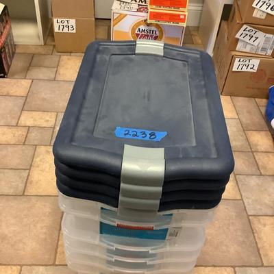 US 2238 Rubbermaid Snap Topper Lot