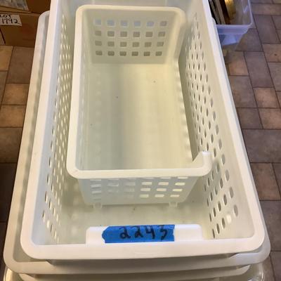 US 2243 Rubbermaid & Sterilite Containers Organizers