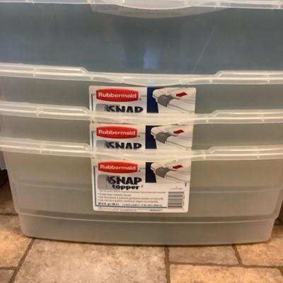 US 2244 Rubbermaid Snap-Top Large Lot