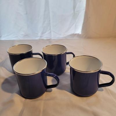 Gardenerâ€™s Eden Plate and Mug Set (K-CE)
