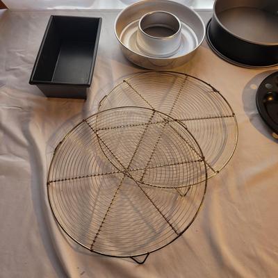 Muffin Tins, Cookie Trays and More (K-CE)
