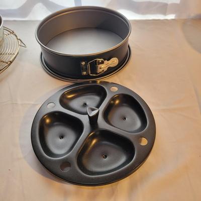 Muffin Tins, Cookie Trays and More (K-CE)