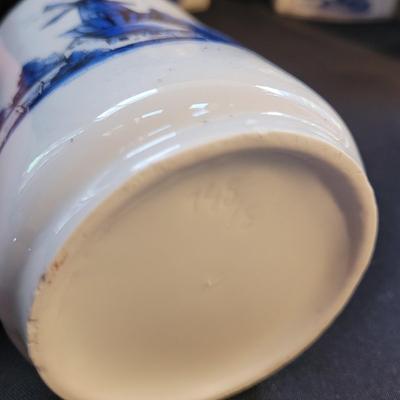 Vintage Delft Style Ceramic Containers (K-CE)
