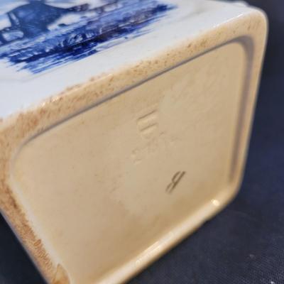 Vintage Delft Style Ceramic Containers (K-CE)