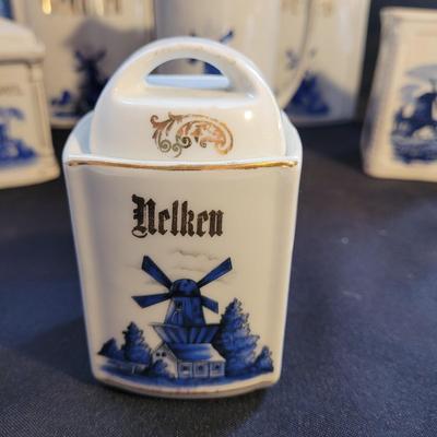 Vintage Delft Style Ceramic Containers (K-CE)