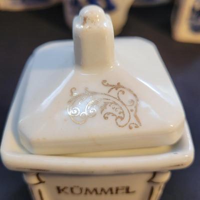 Vintage Delft Style Ceramic Containers (K-CE)