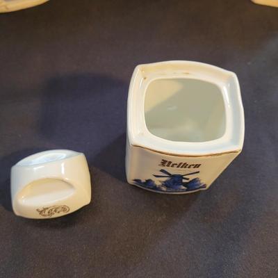 Vintage Delft Style Ceramic Containers (K-CE)