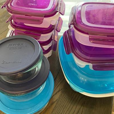 Lock & Lock & Pyrex food storage containers