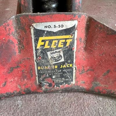 Vintage FLEET Bumper Jack