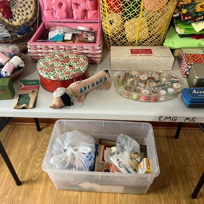 Sewing/Crafting Lot