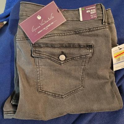 Gloria Vanderbilt Jeans  New