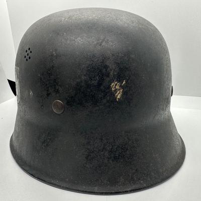 Original WW2 German Helmet ( see description)