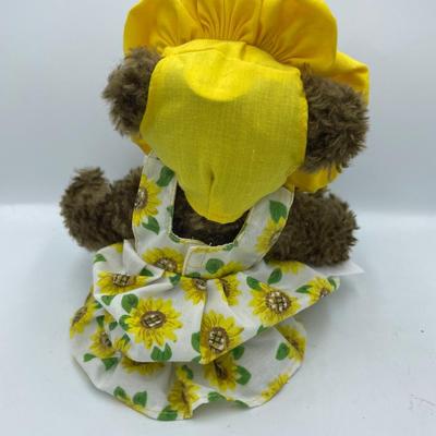 Boydâ€™s bear-sunflowers
