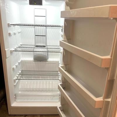 WHIRLPOOL Upright Freezer 16 cu. ft.