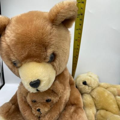 Duo of bears